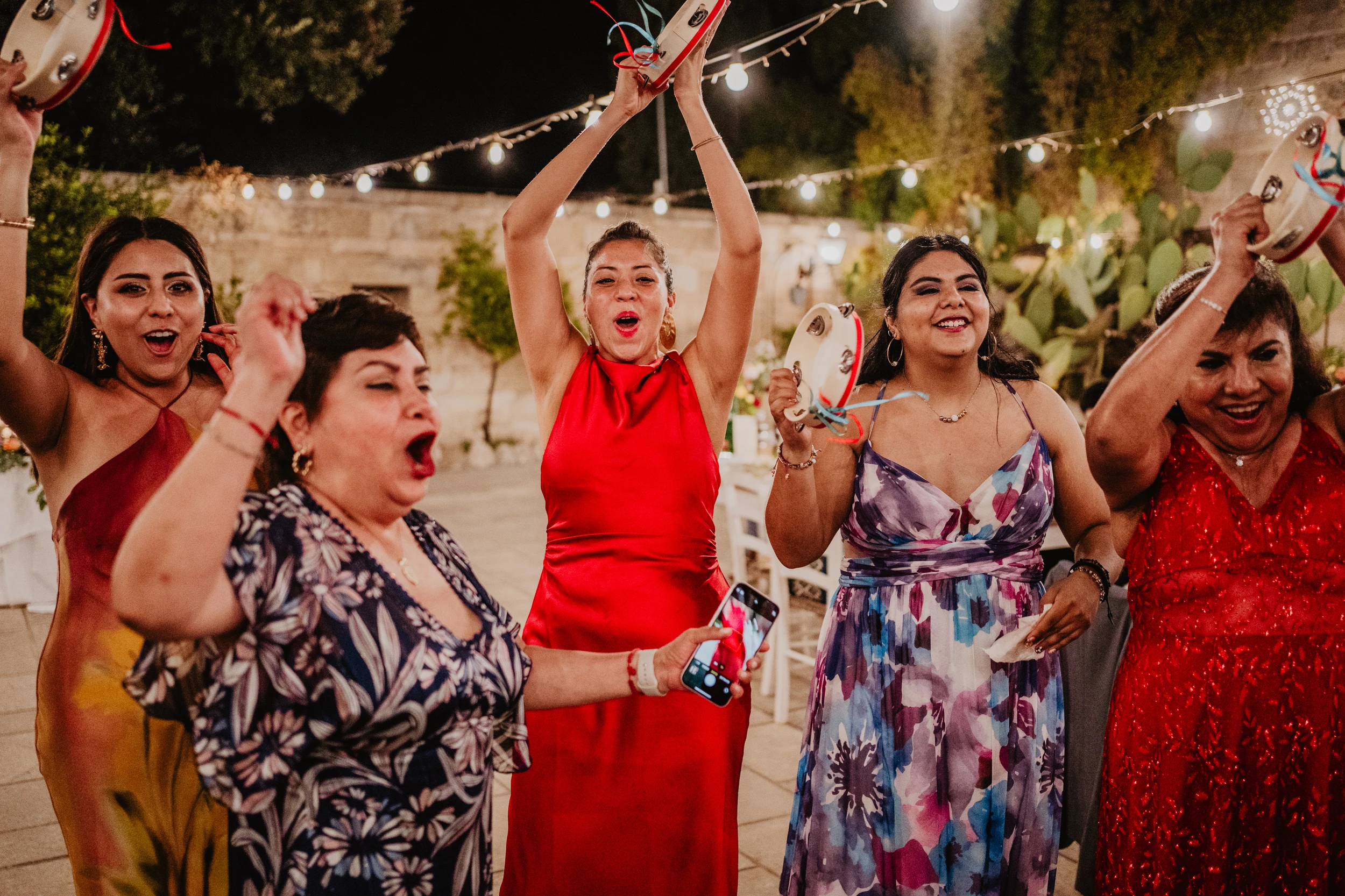 Emanuela Venuti fotografo matrimonio - festa con musica dal vivo